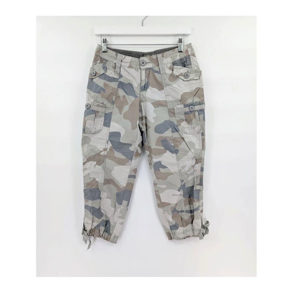 Natural Reflections Crop Cargo Pants Womens 2‎ Gray Camo Hiking Outdoor Gorpcore